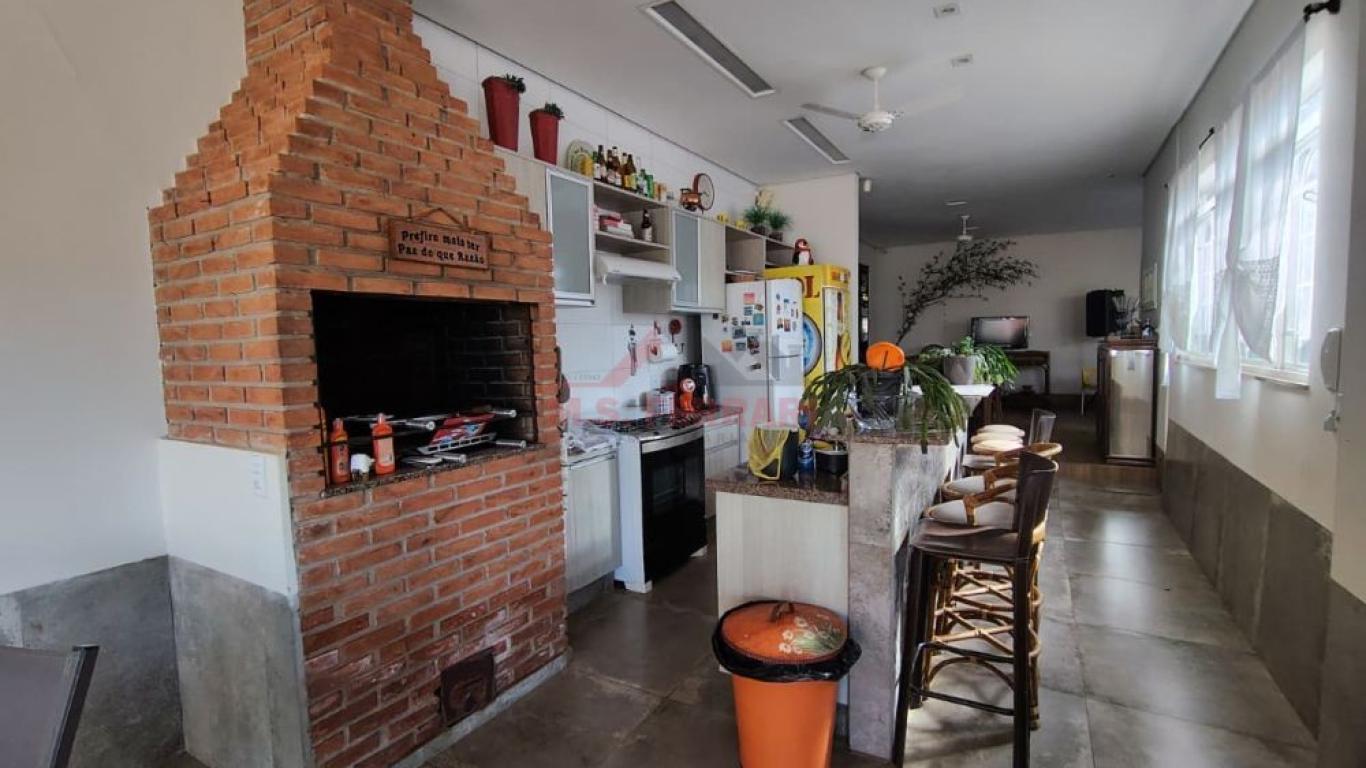 CASA NA Vila Palhares em Assis