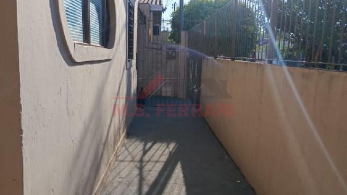 CASA NA Vila Zulmira em Assis