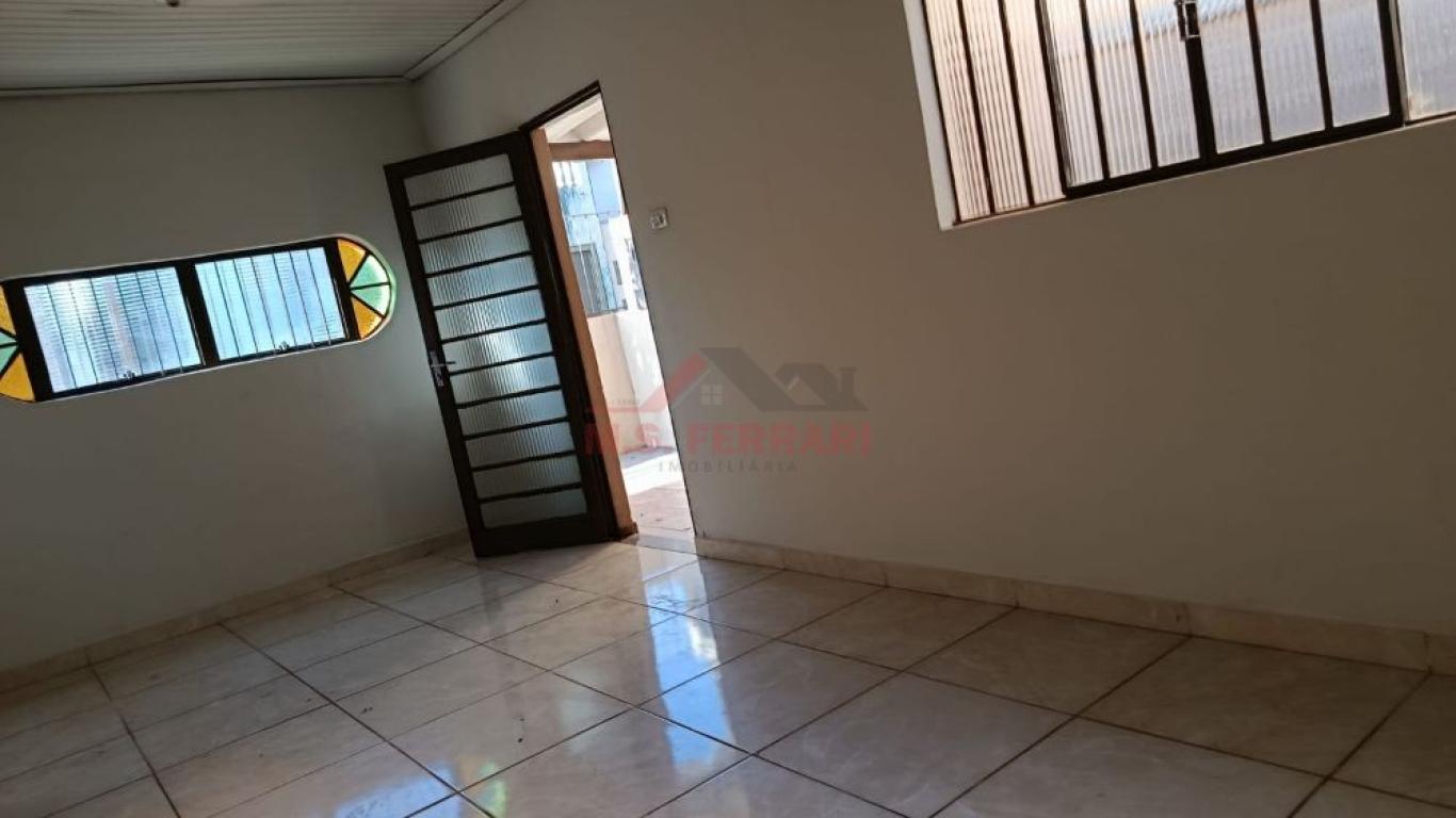 CASA NA Vila Zulmira em Assis