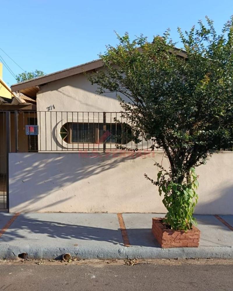 CASA NA Vila Zulmira em Assis