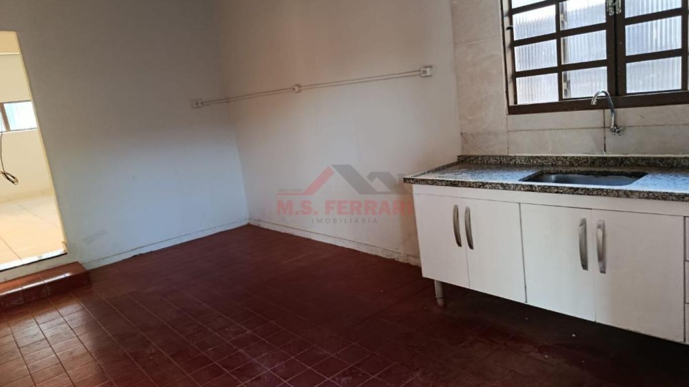 CASA NA Vila Zulmira em Assis