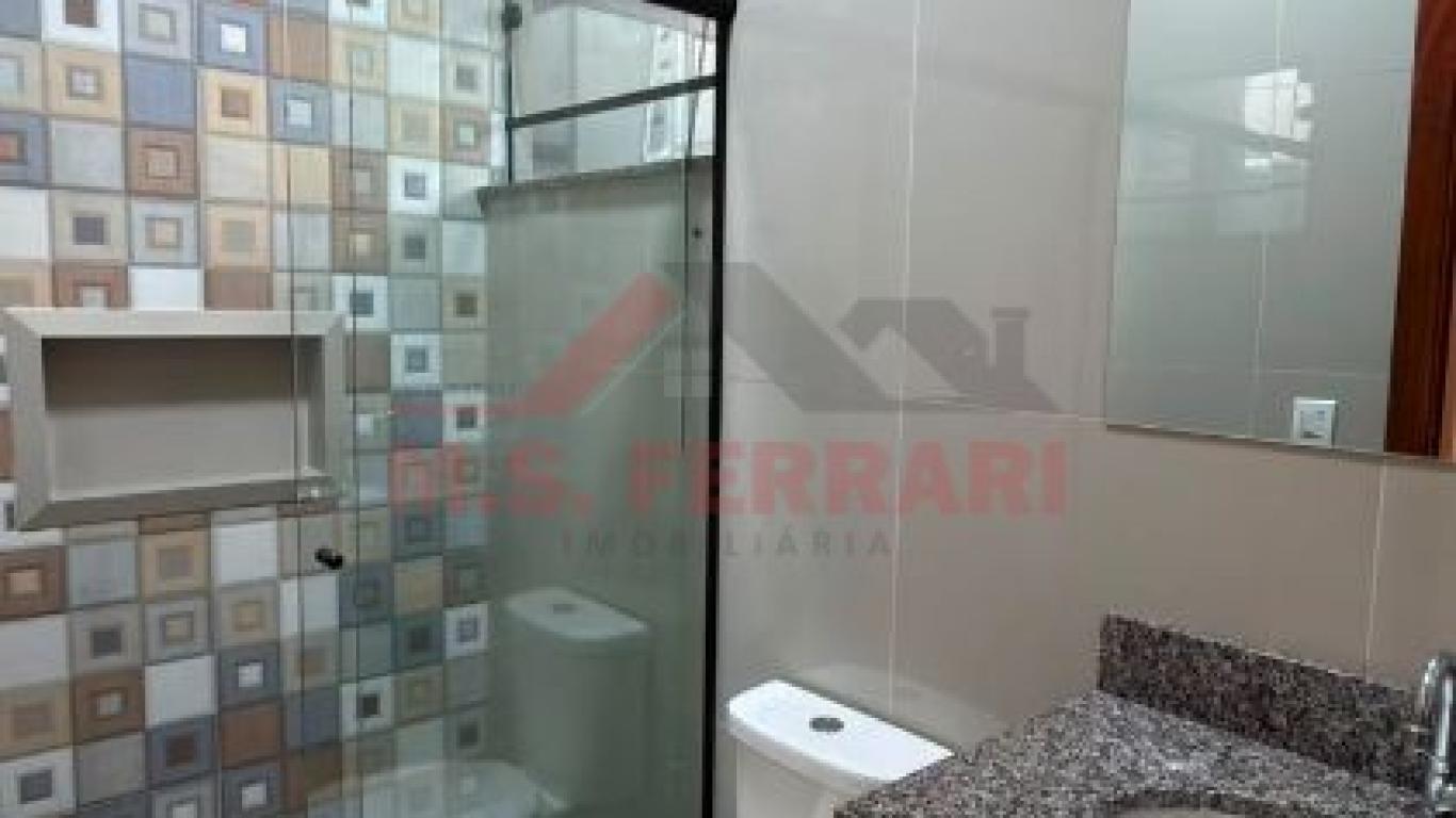 CASA NA Vila Carvalho em Assis