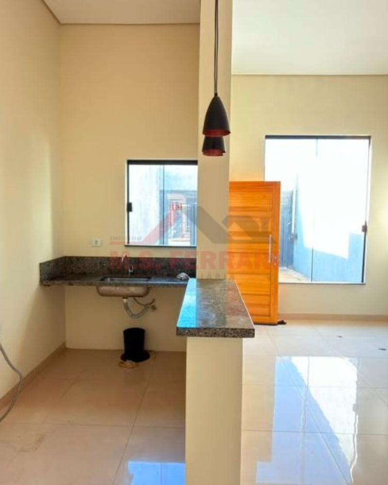 CASA NA Vila Carvalho em Assis
