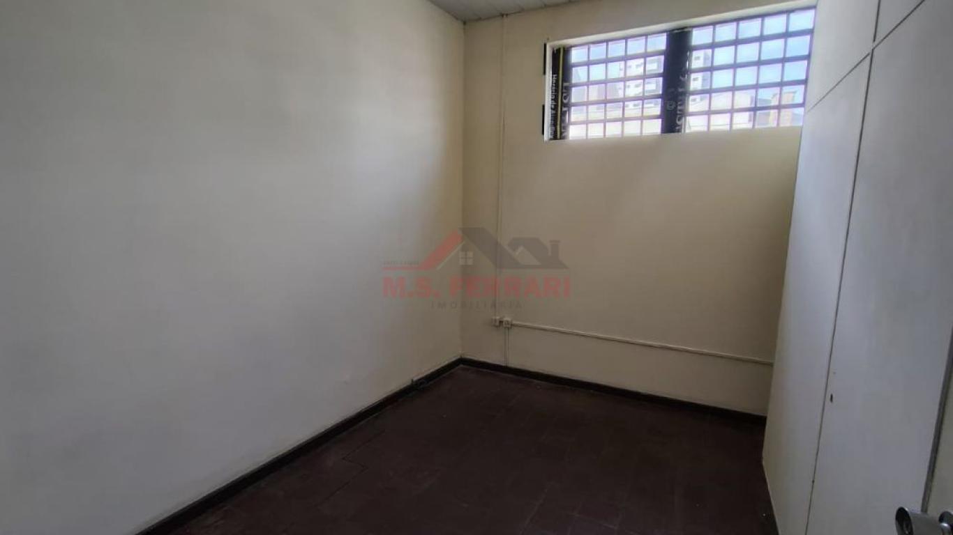 PONTO COMERCIAL NA Vila Central em Assis