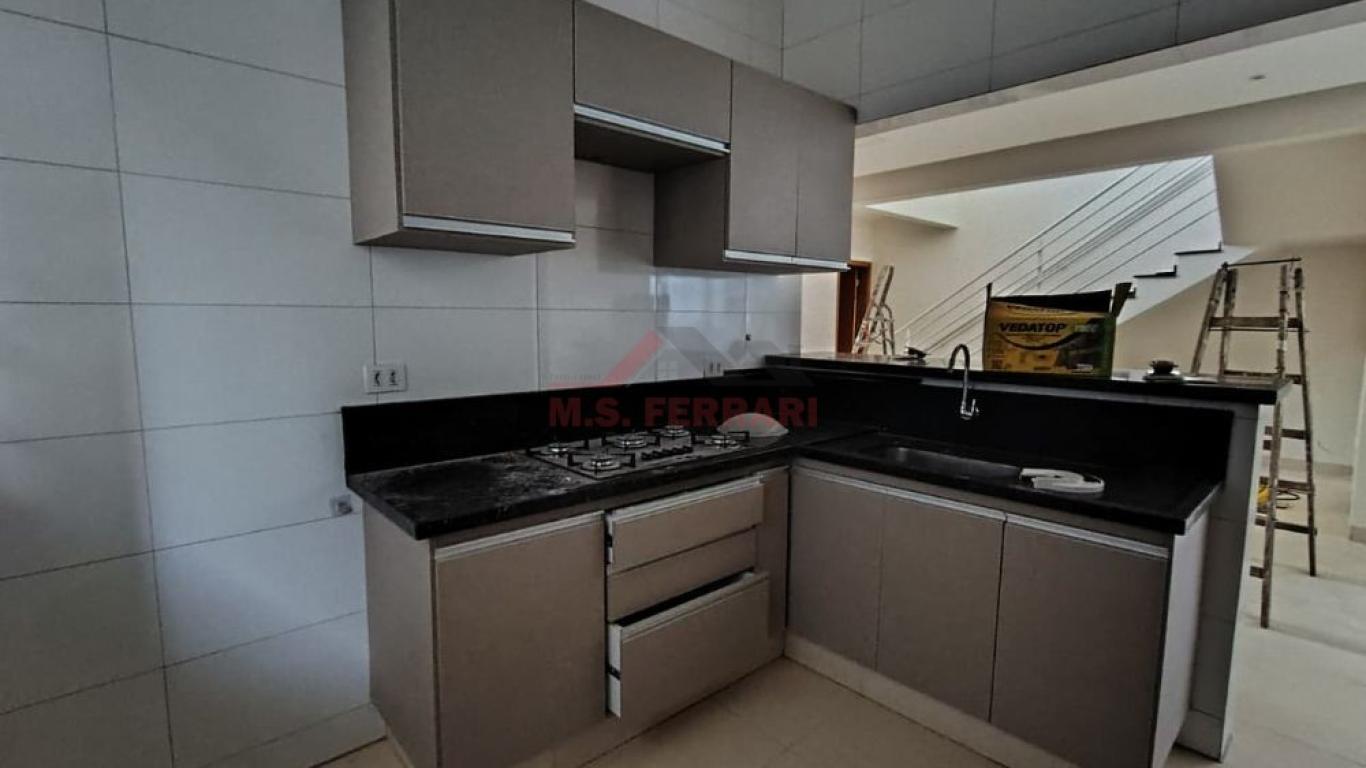 CASA NA Vila Ouro Verde em Assis