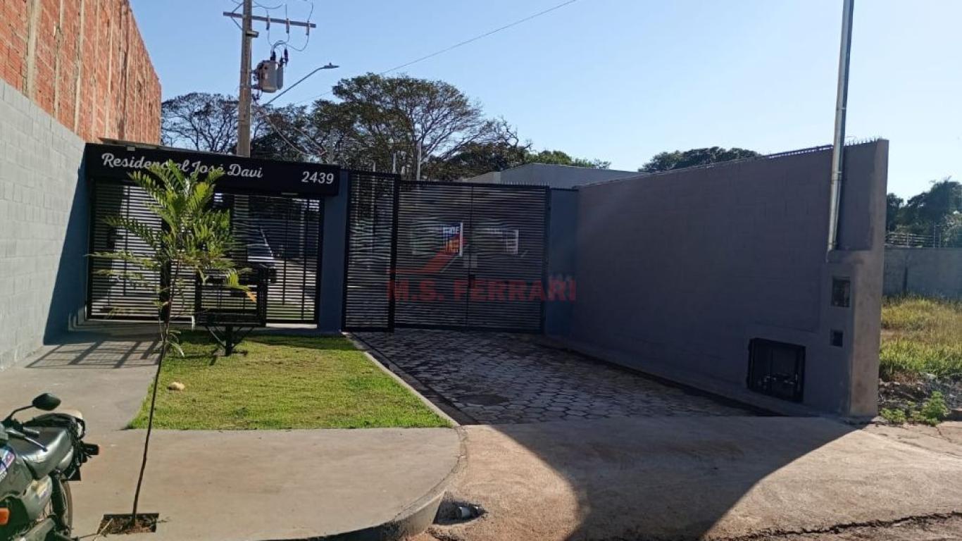 CASA NA Vila Tênis Clube em Assis