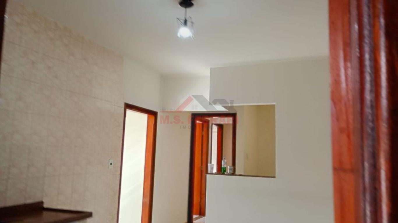 CASA NA Vila Operária em Assis