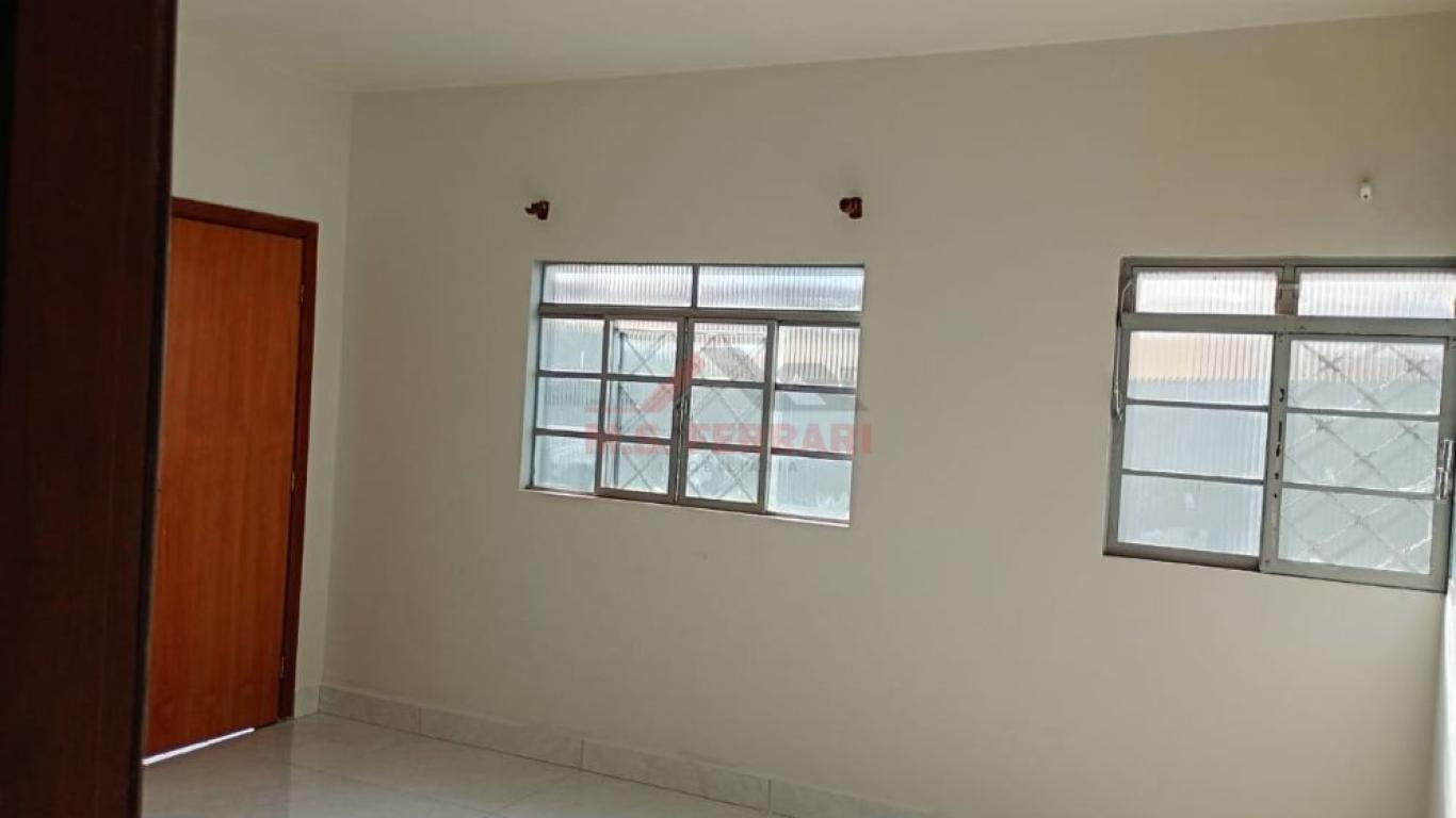 CASA NA Vila Operária em Assis