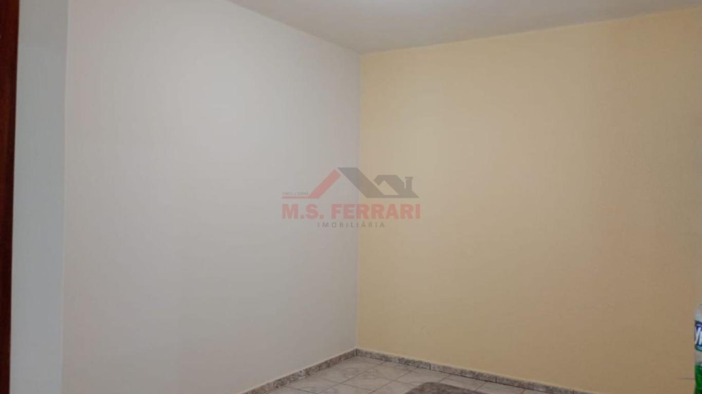 CASA NA Vila Operária em Assis