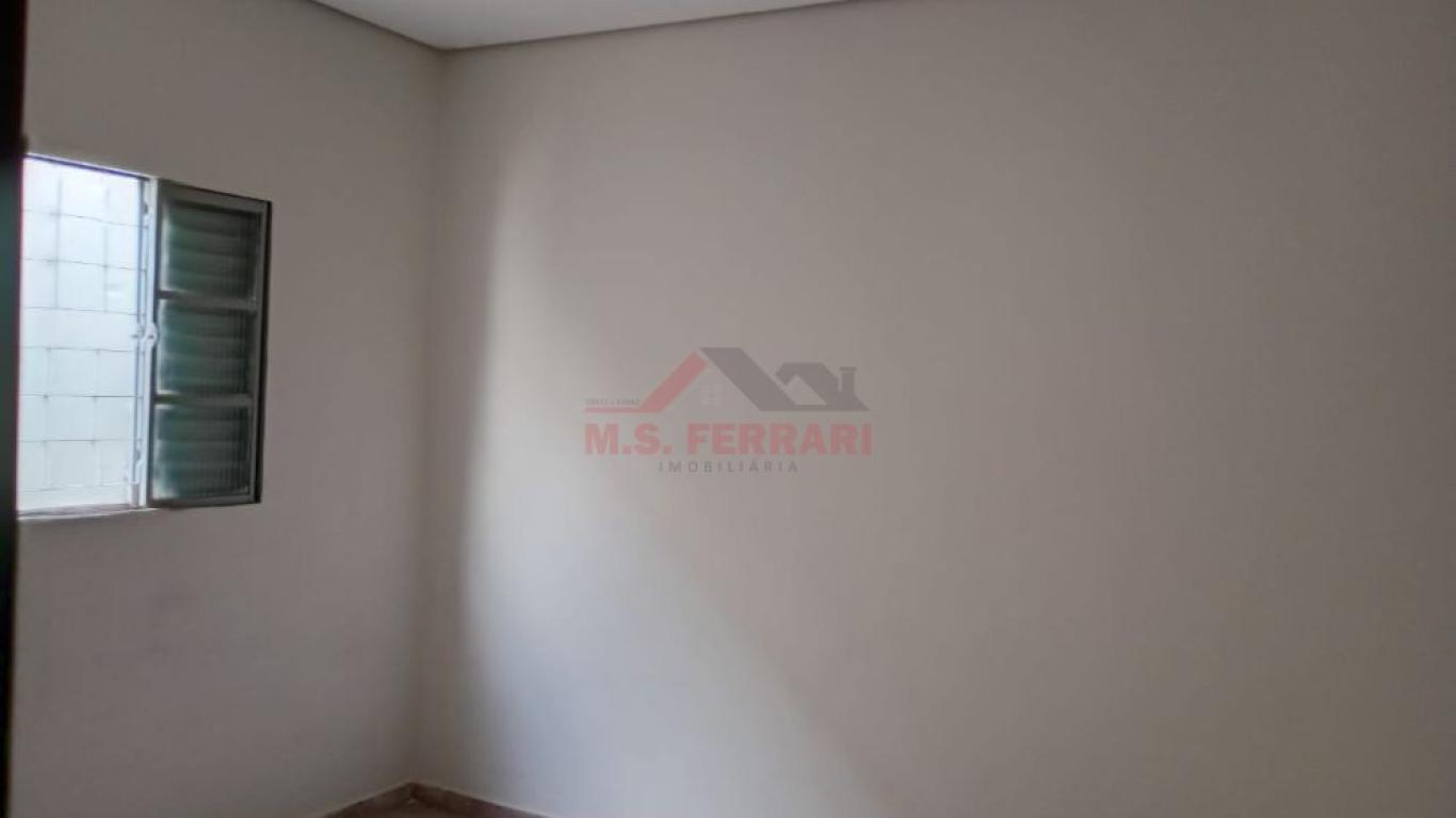 CASA NA Vila Operária em Assis