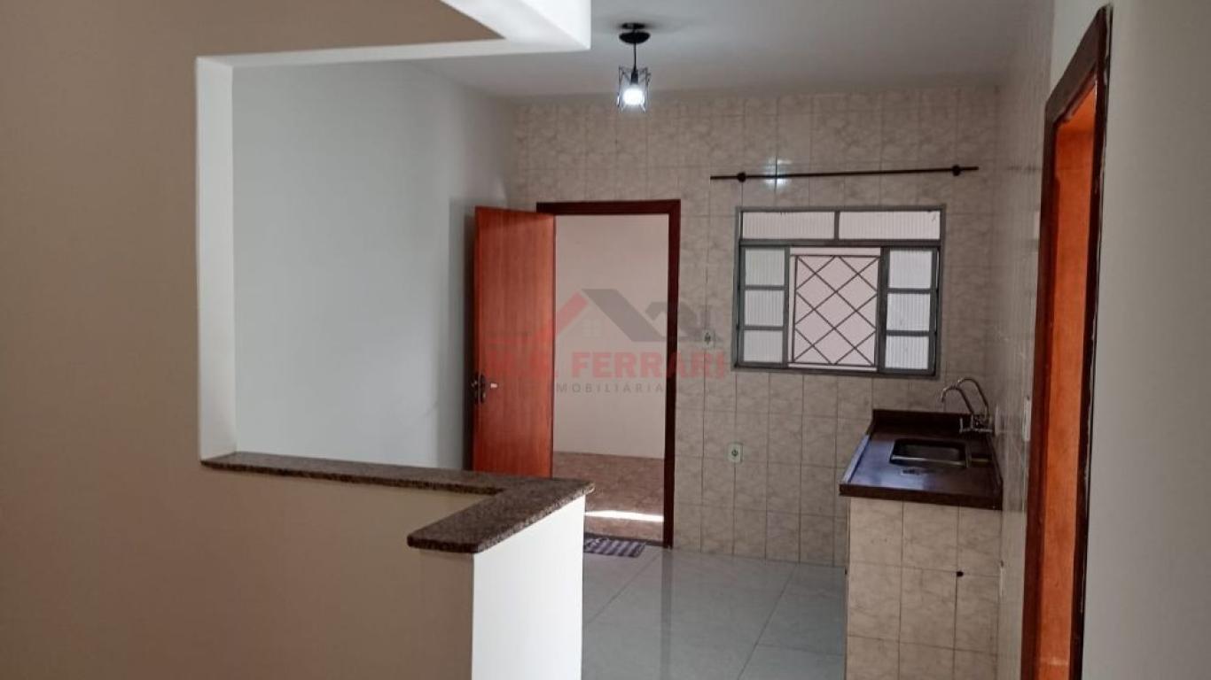 CASA NA Vila Operária em Assis