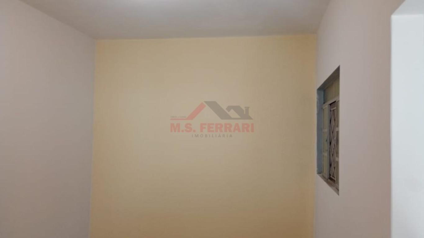 CASA NA Vila Operária em Assis