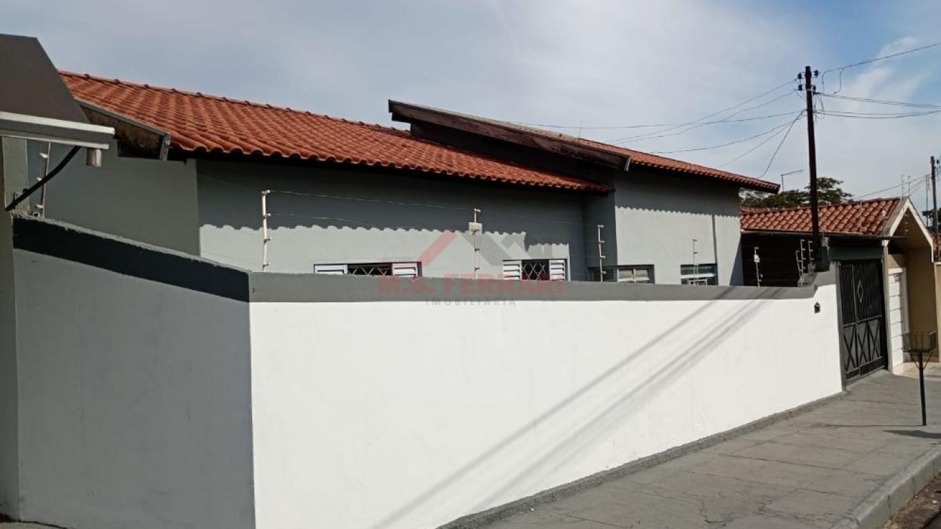 CASA NA Vila Operária em Assis