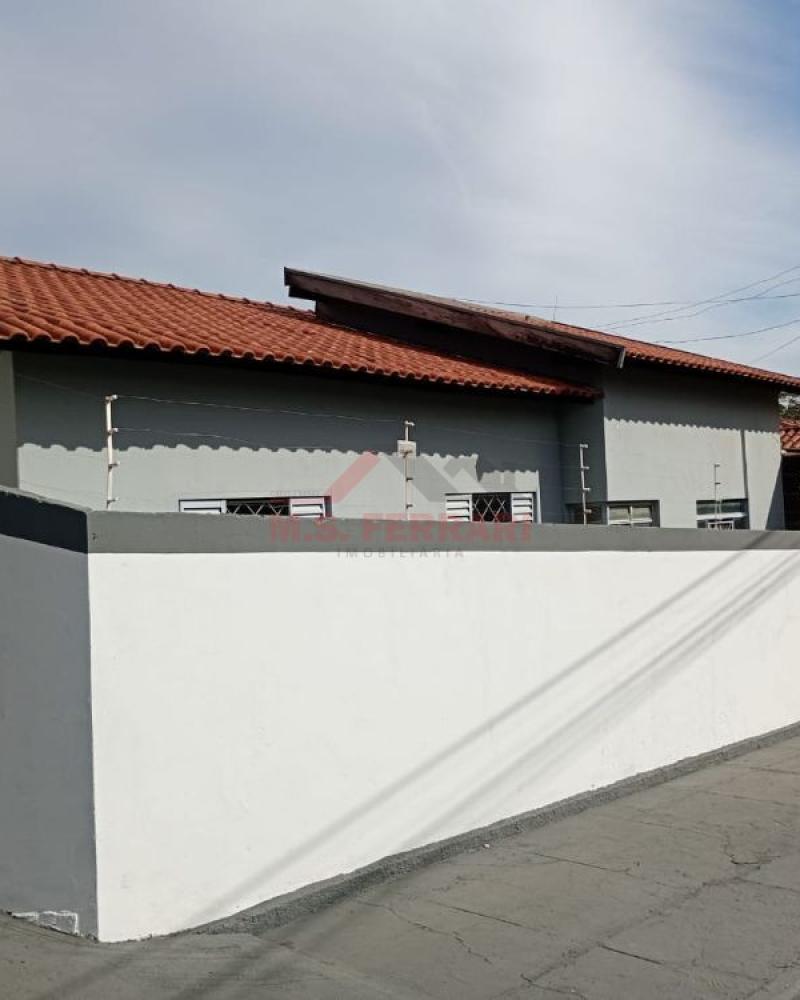 CASA NA Vila Operária em Assis
