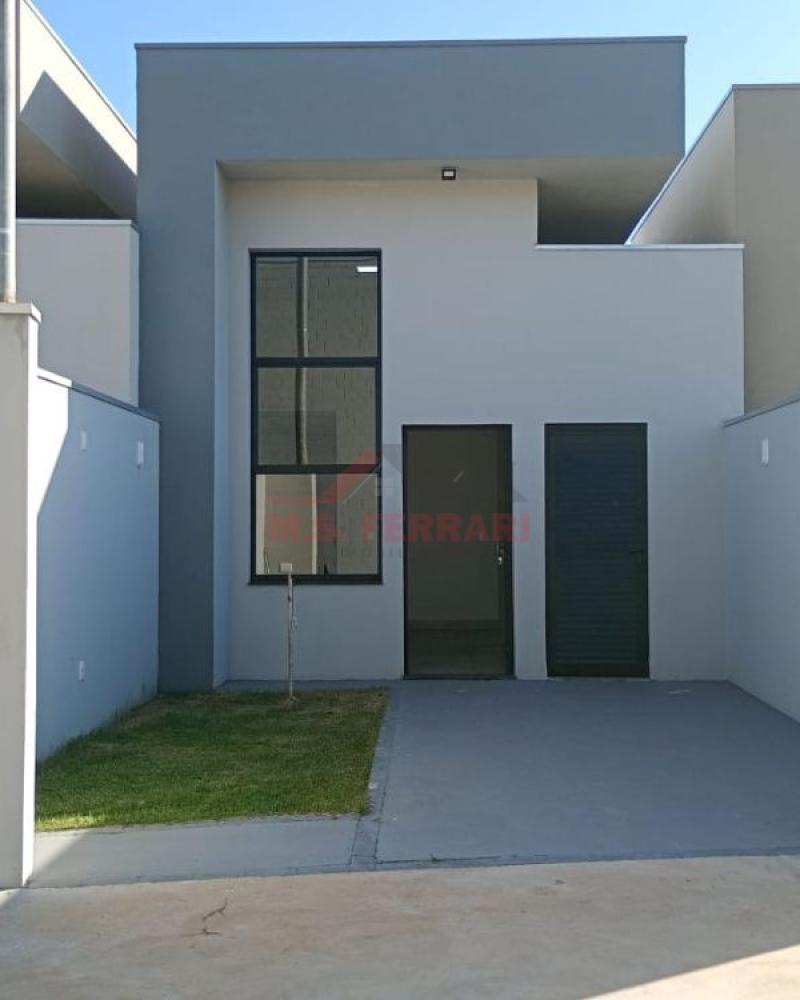 CASA NA Vila Tênis Clube em Assis