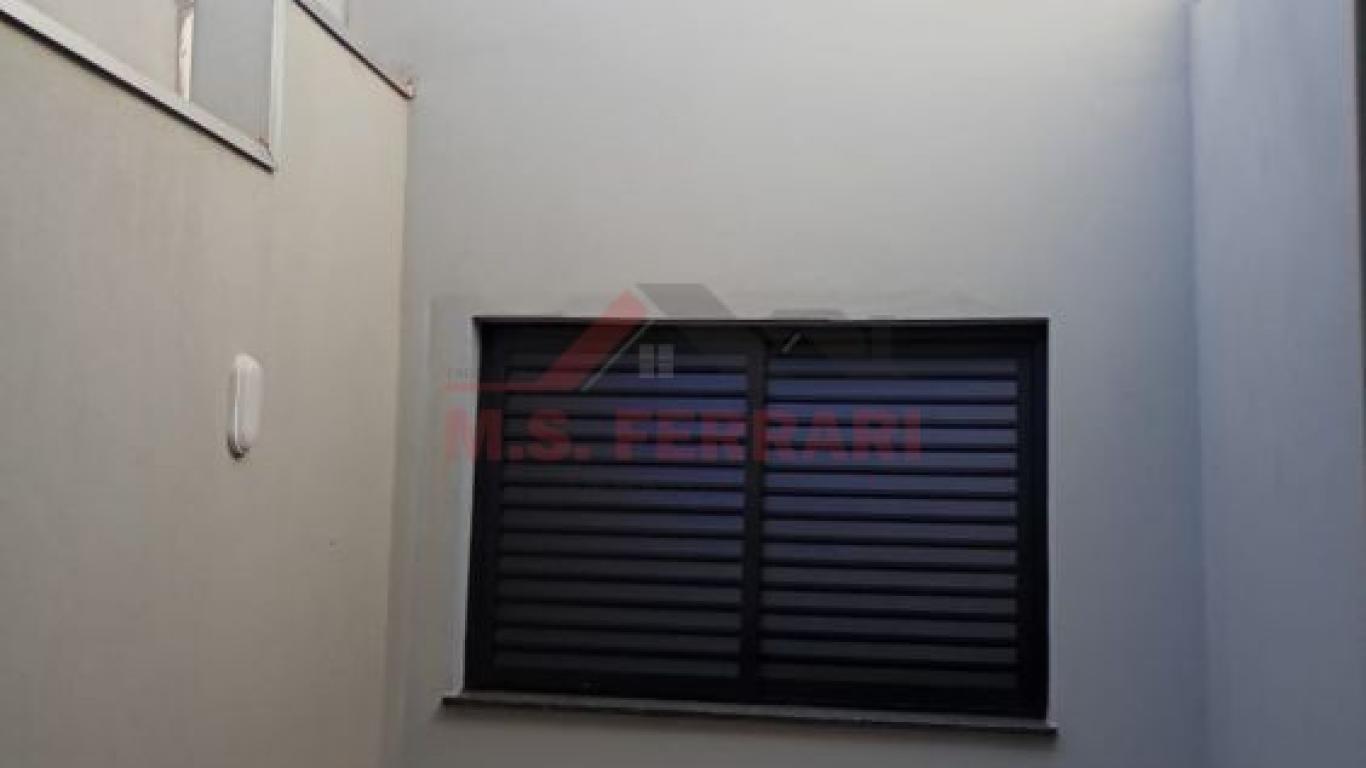 CASA NA Vila Tênis Clube em Assis