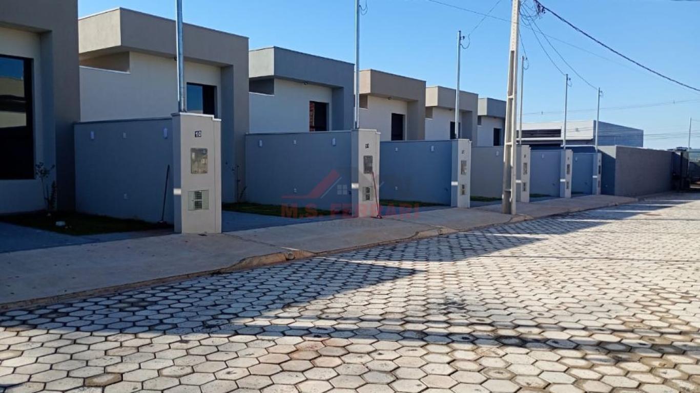 CASA NA Vila Tênis Clube em Assis