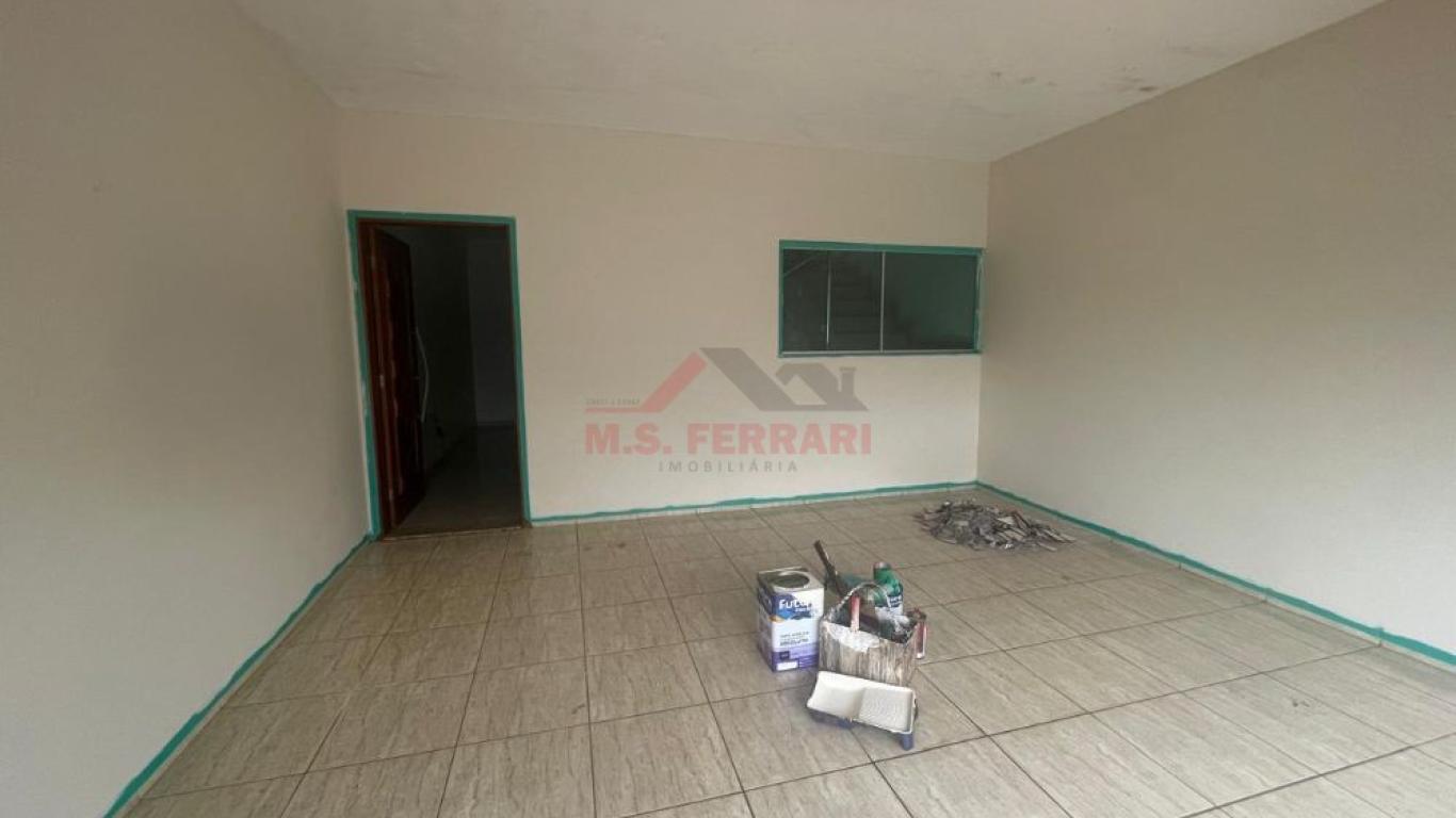 CASA NA Vila Operária em Assis