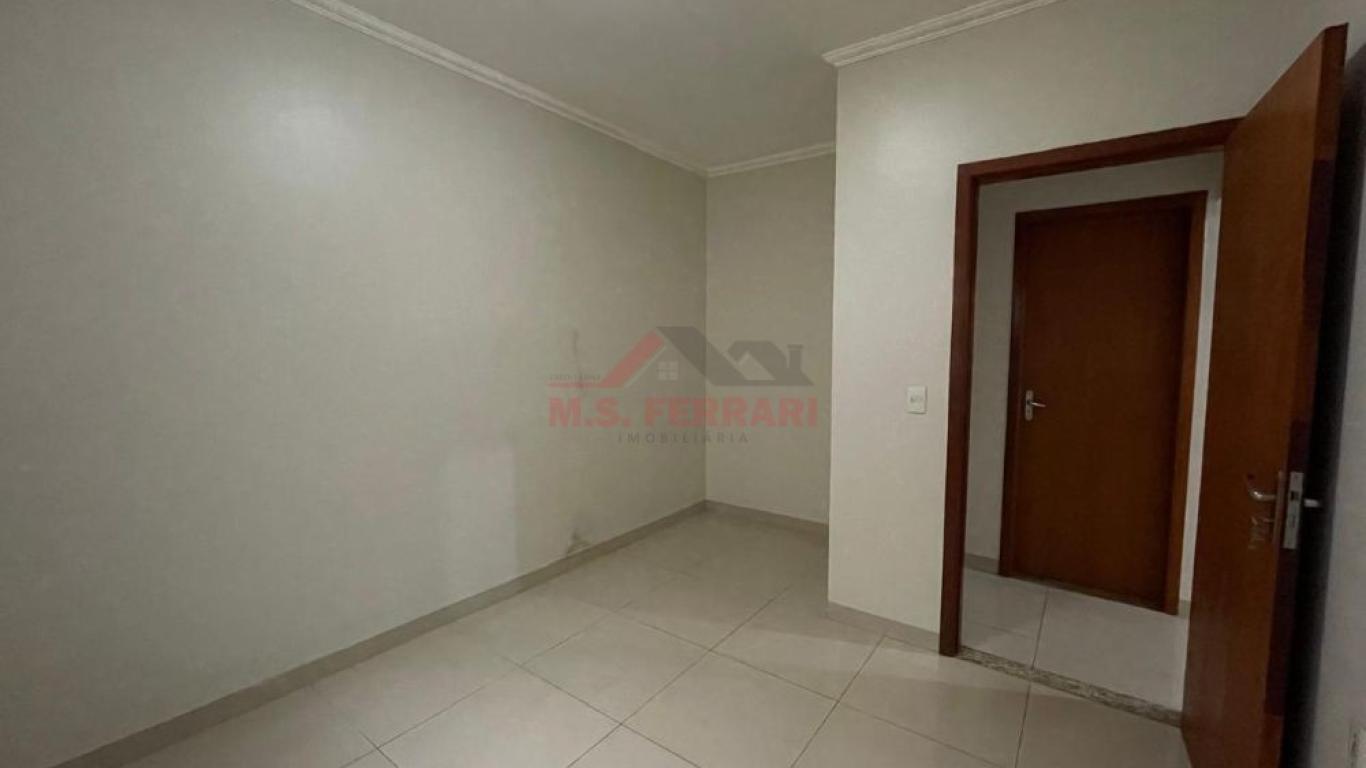 CASA NA Vila Operária em Assis