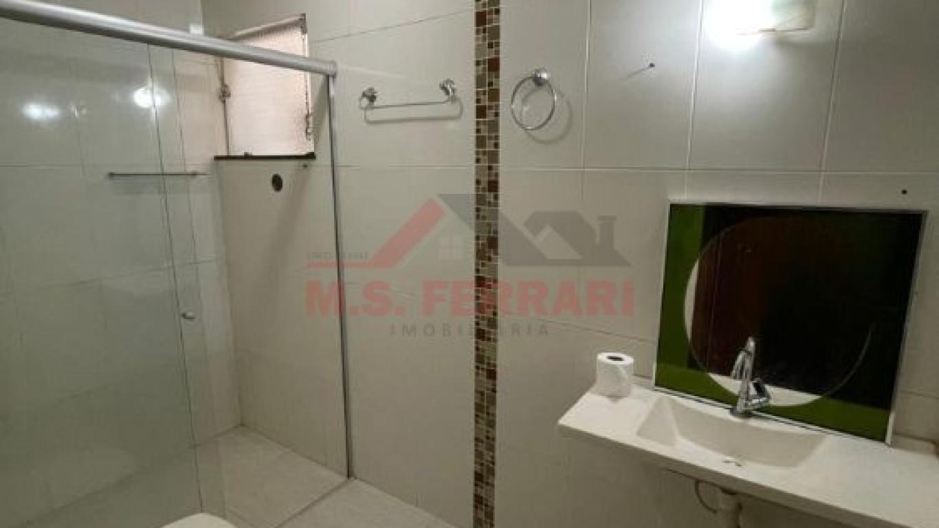 CASA NA Vila Operária em Assis