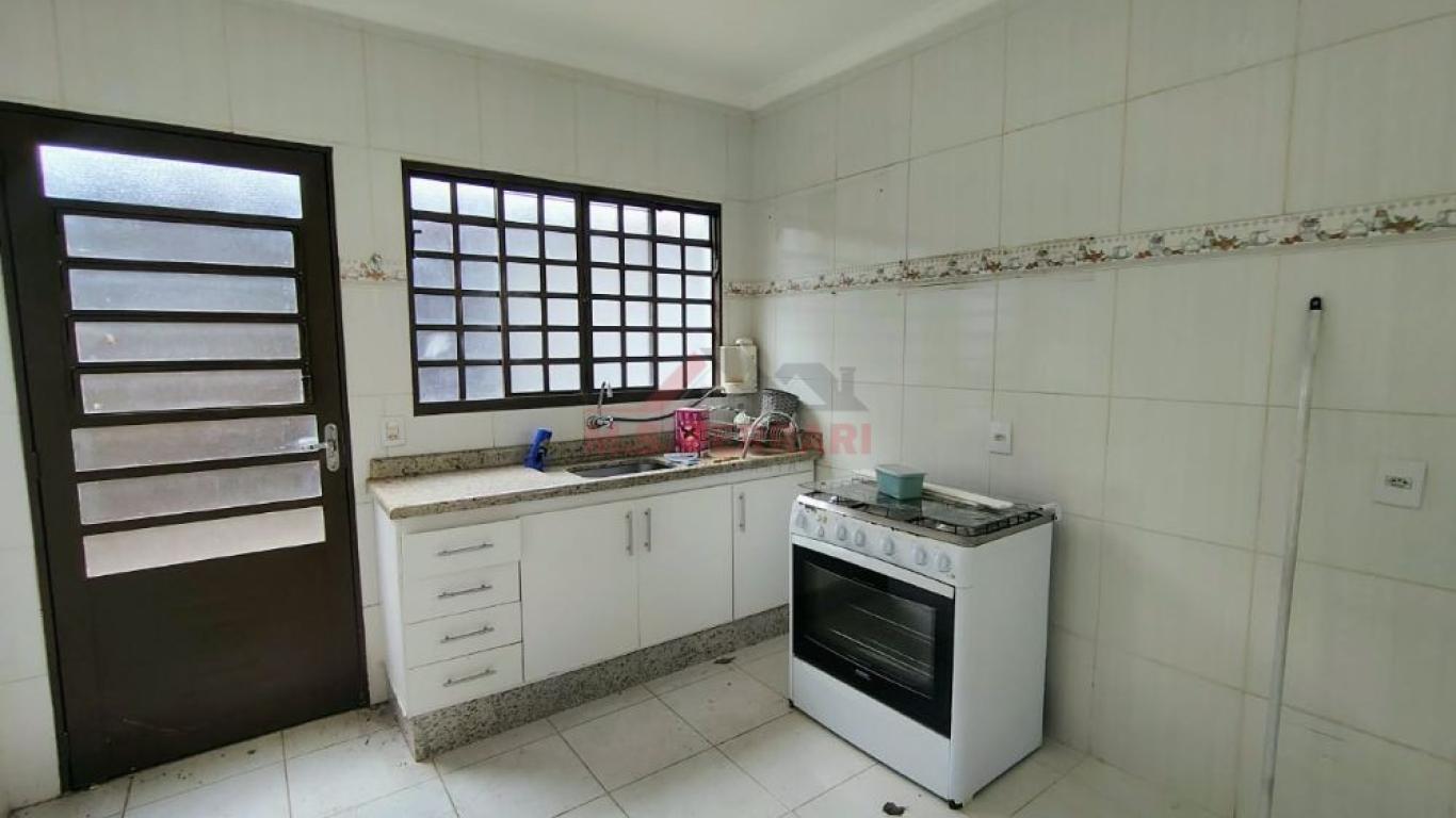 CASA NO Jardim Paulista em Assis
