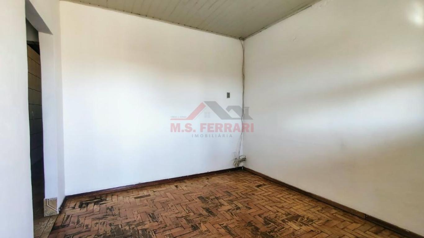 CASA NA Vila Operária em Assis