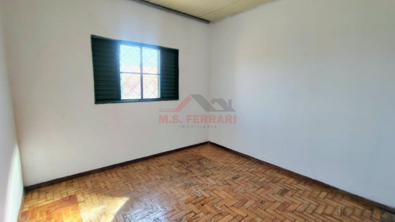 CASA NA Vila Operária em Assis