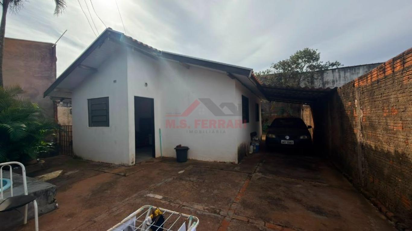 CASA NA Conjunto Habitacional Nelson Marcondes em Assis