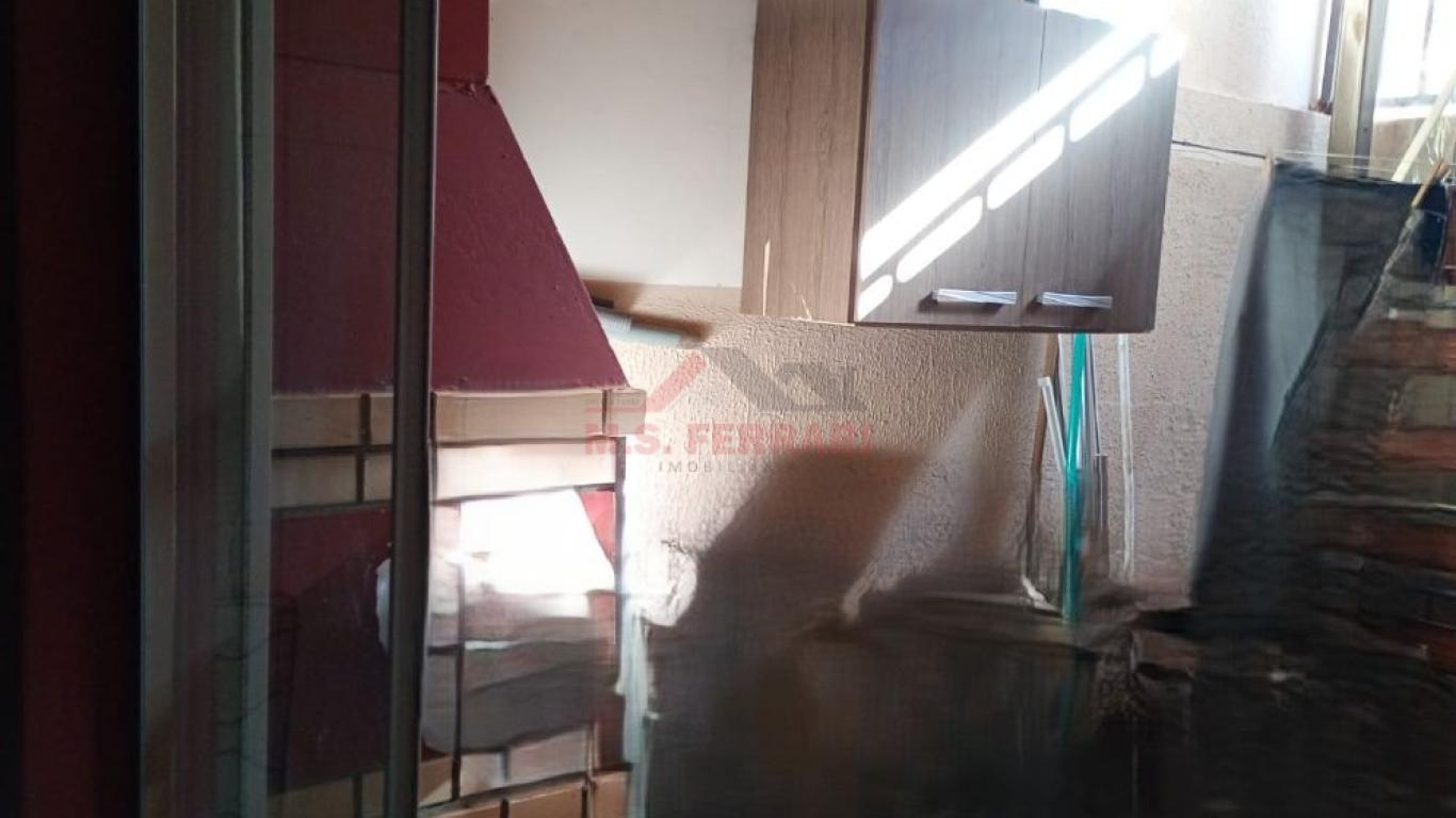 CASA NA Vila Operária em Assis