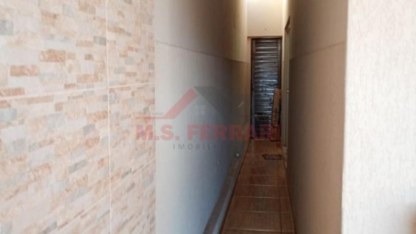 CASA NA Vila Operária em Assis