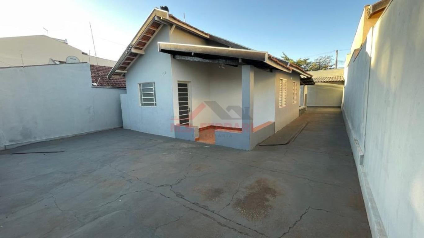 CASA NO Parque das Acácias em Assis
