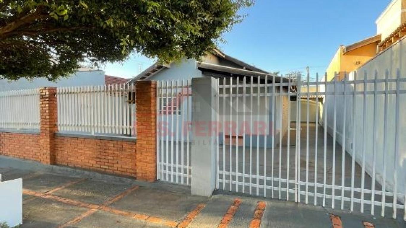 CASA NO Parque das Acácias em Assis