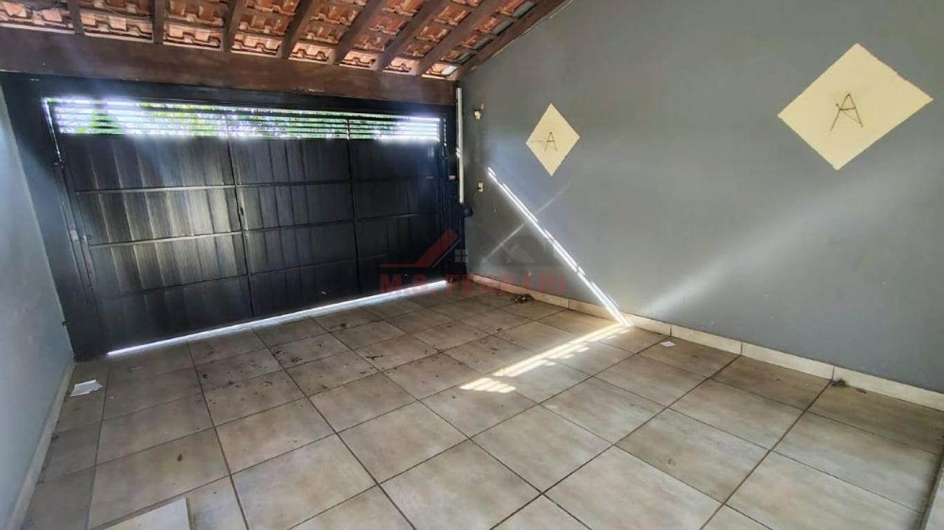 CASA NA Vila dos Comerciários em Assis
