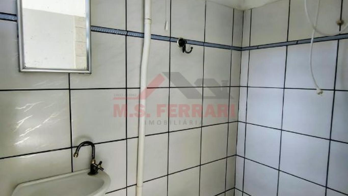 CASA NA Vila dos Comerciários em Assis