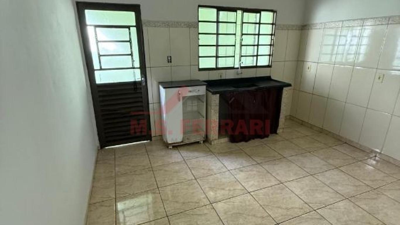 CASA NO Parque Universitário em Assis