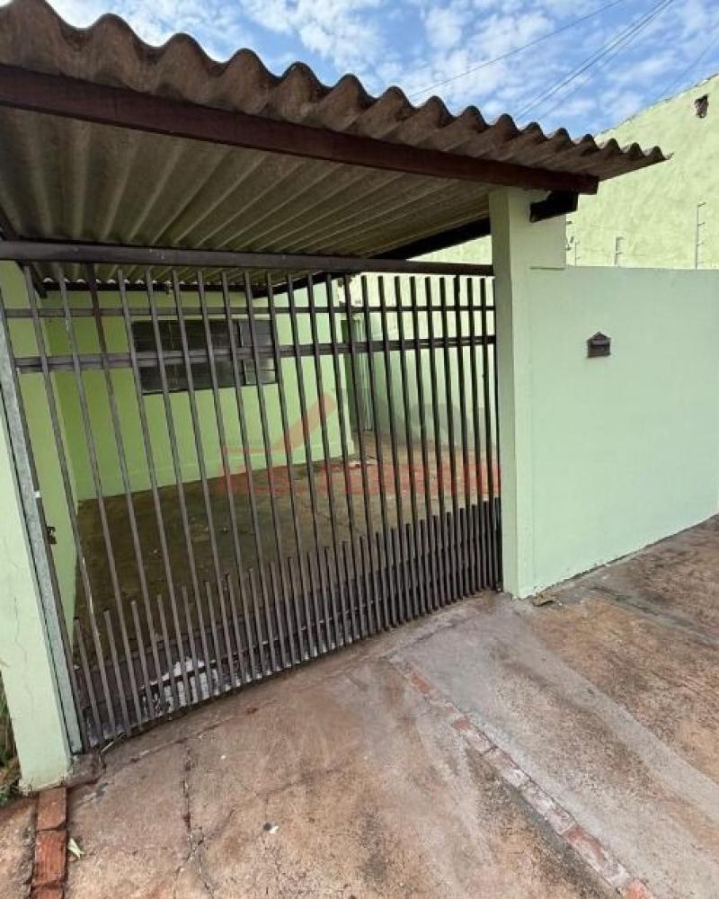 CASA NO Parque Universitário em Assis