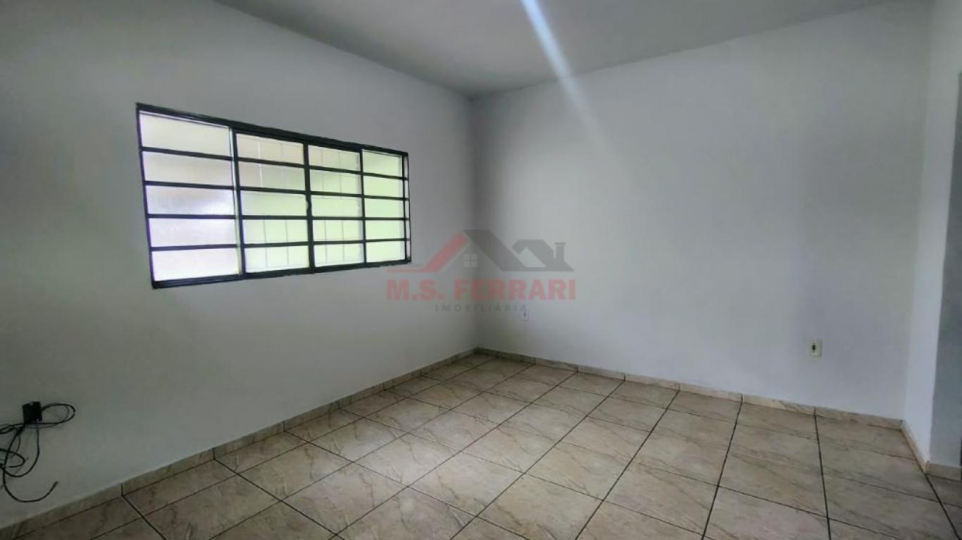 CASA NO Parque Universitário em Assis
