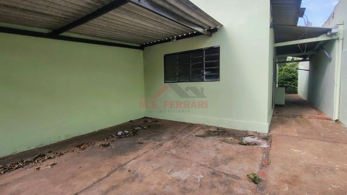 CASA NO Parque Universitário em Assis