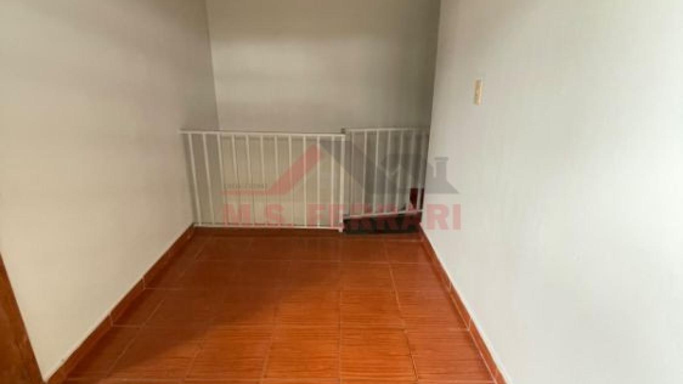 CASA NO San Fernando Valley em Assis