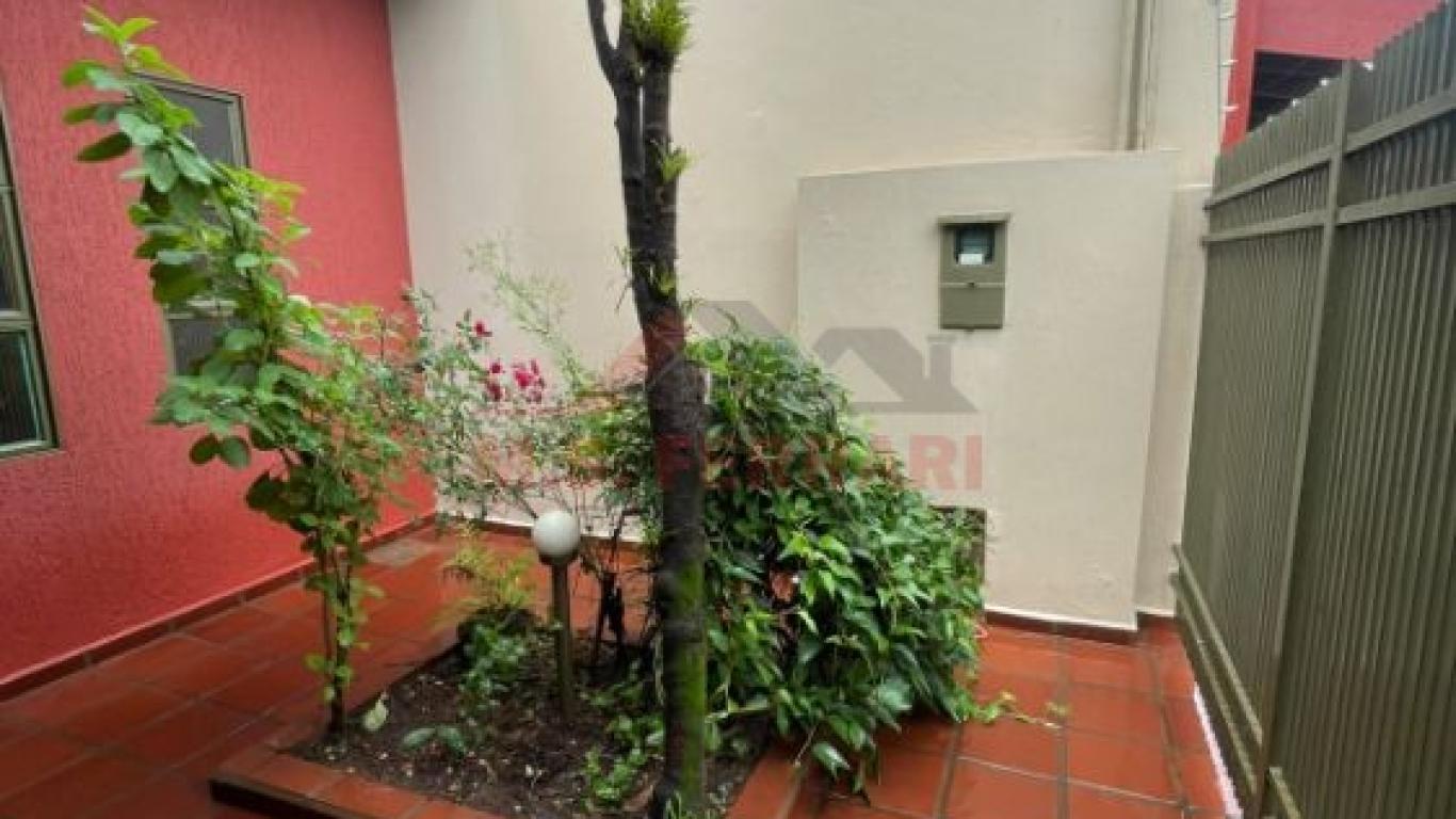 CASA NO Parque das Flores em Assis
