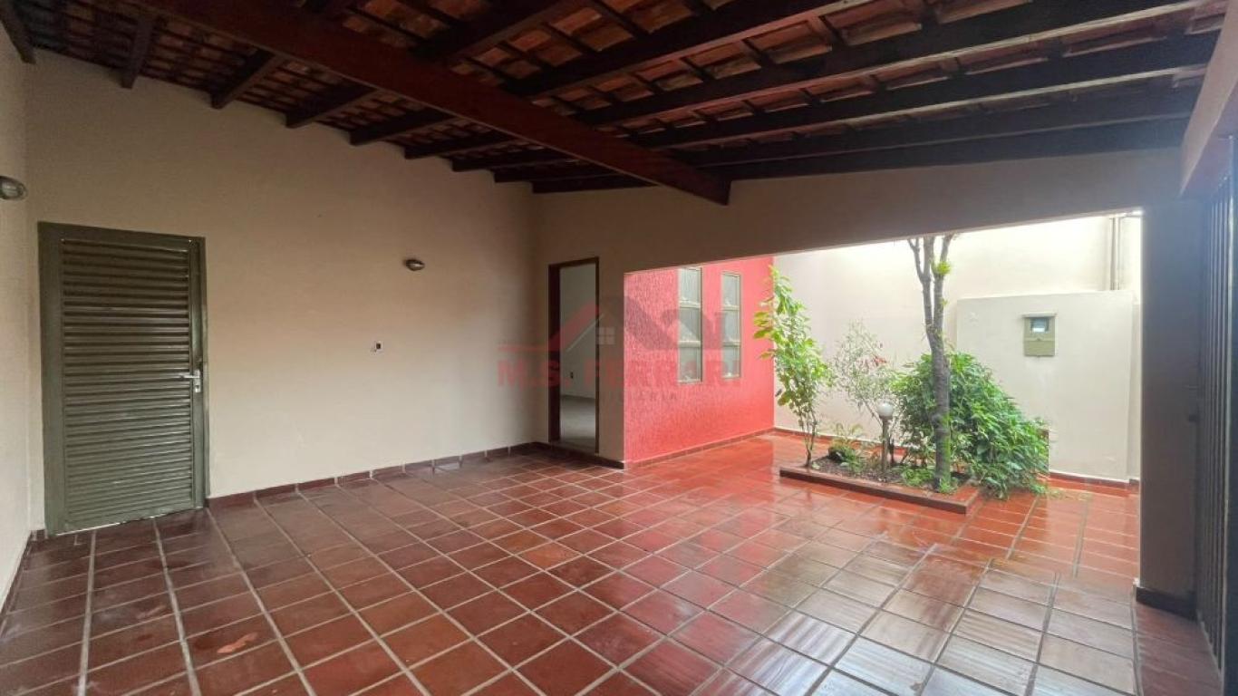 CASA NO Parque das Flores em Assis