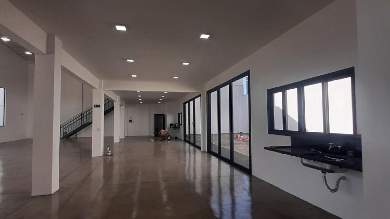 PONTO COMERCIAL NA Conjunto Habitacional Irmã Catarina em Assis