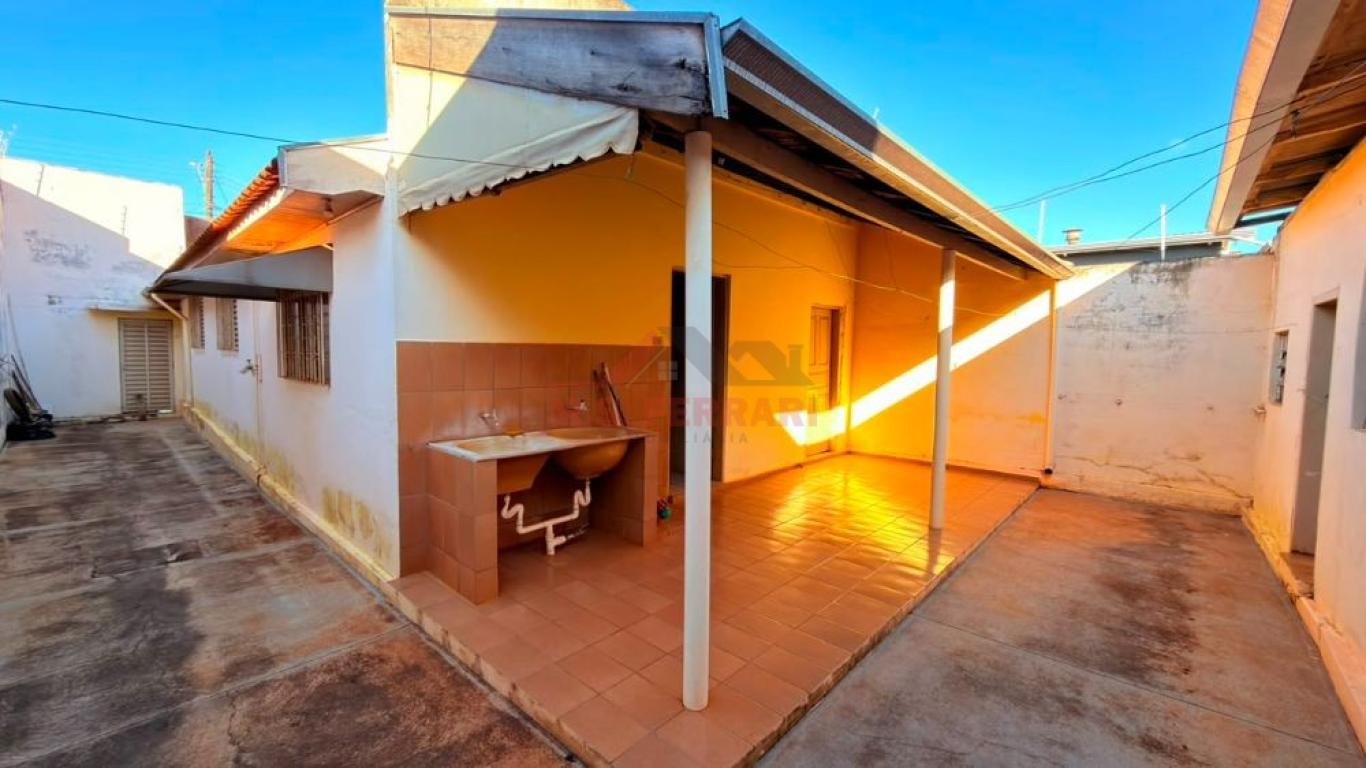 CASA NA Vila Santa Cecília em Assis
