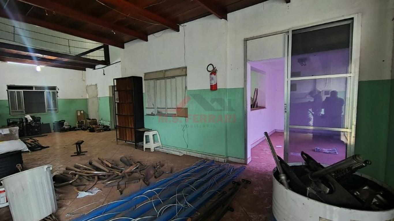 PONTO COMERCIAL NA Vila Ouro Verde em Assis