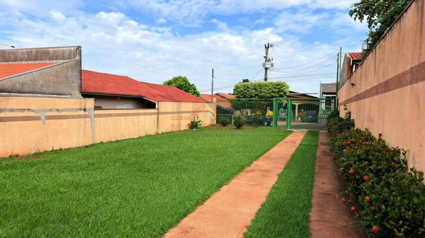 CASA NA Vila Ribeiro em Assis