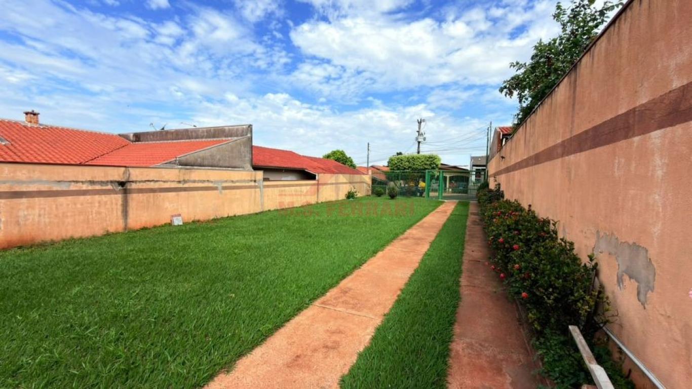 CASA NA Vila Ribeiro em Assis