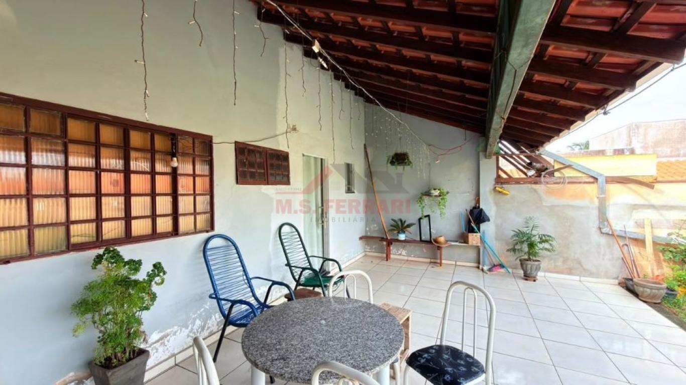CASA NA Vila Ribeiro em Assis