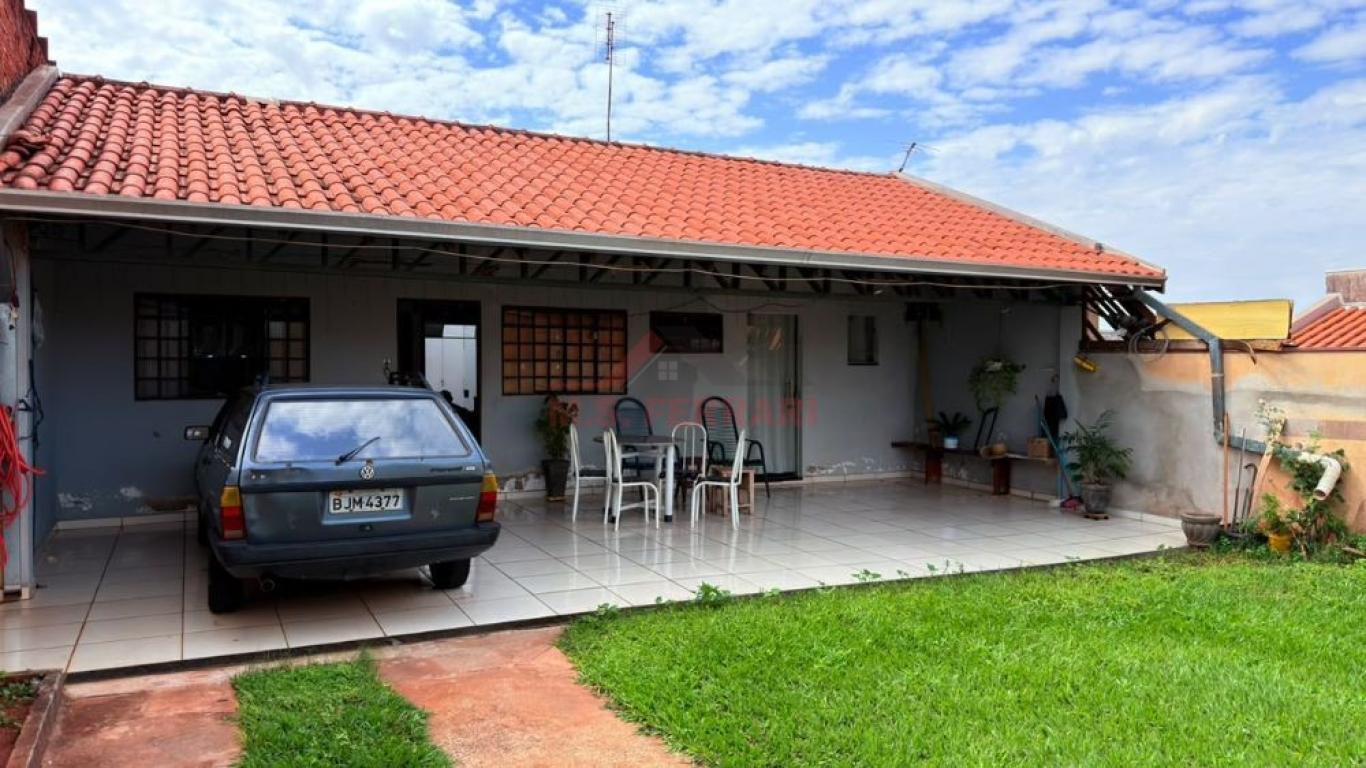 CASA NA Vila Ribeiro em Assis