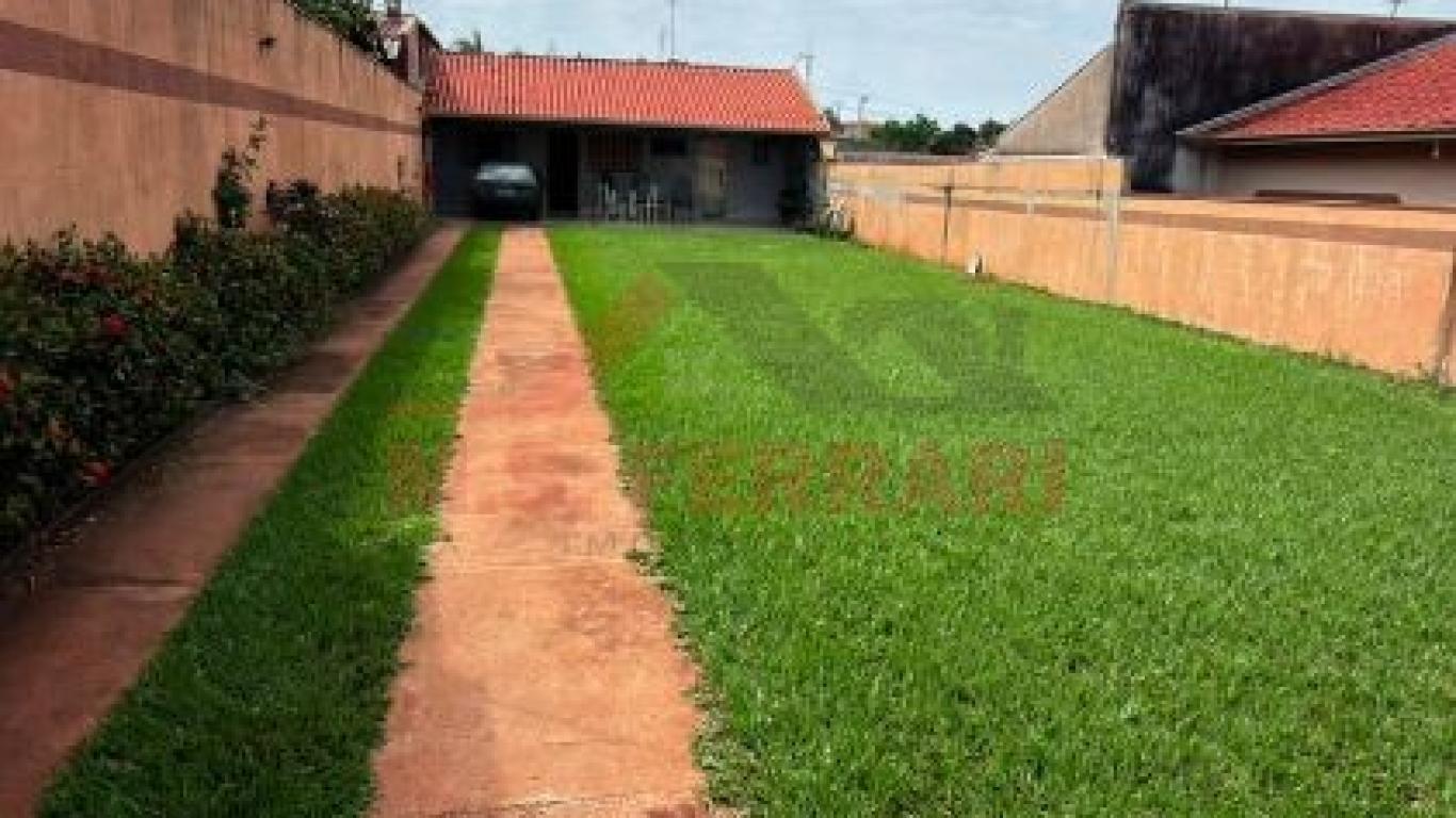 CASA NA Vila Ribeiro em Assis