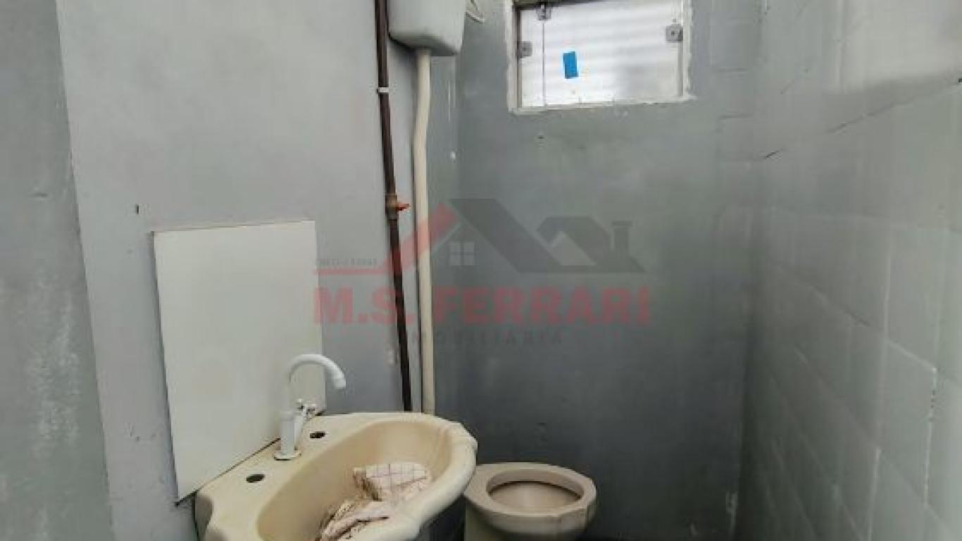 PONTO COMERCIAL NA VILA SANTA CECÍLIA em Assis